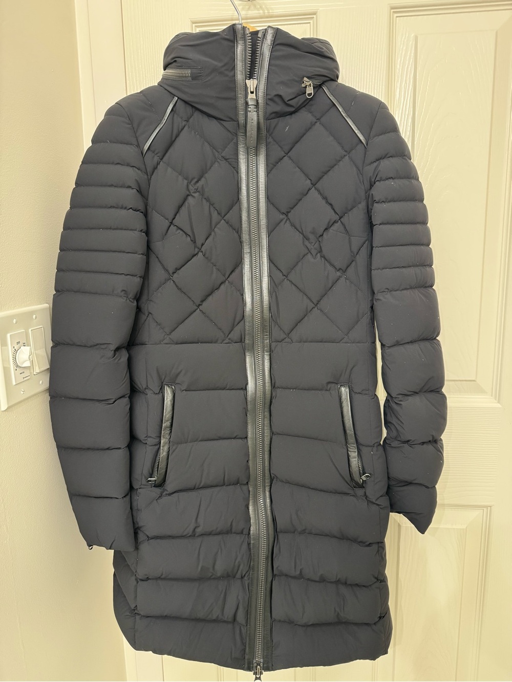 🖤 Mackage Black Down Puffer Coat – Small Petite (Style 19516) 🖤